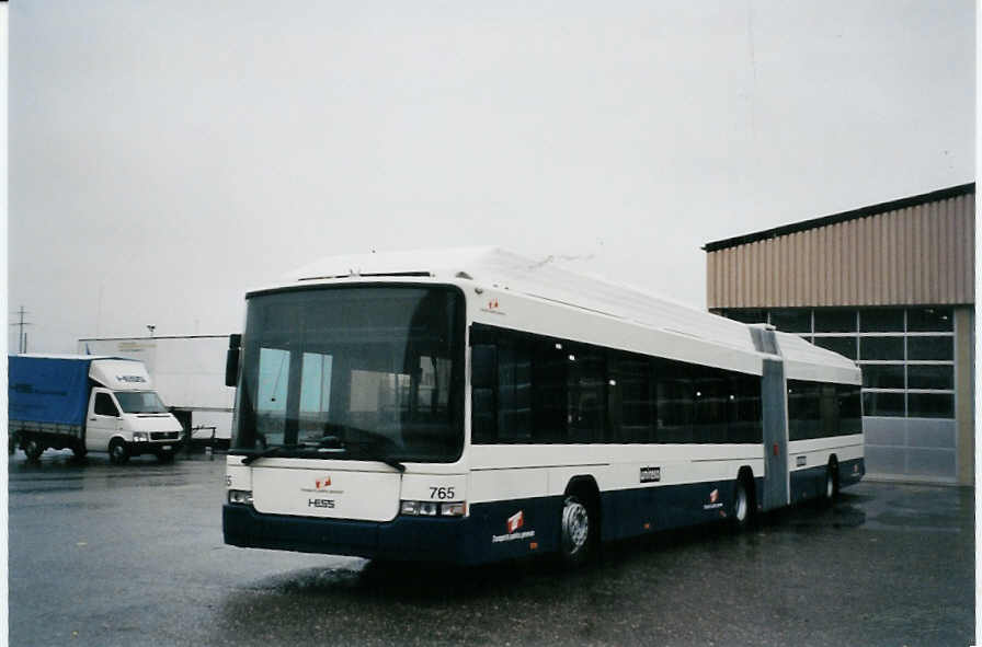 (081'032) - TPG Gen�ve - Nr. 765 - Hess/Hess Gelenktrolleybus am 19. Oktober 2005 in Bellach, Hess