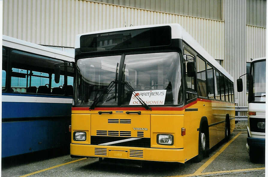 (081'507) - K�bli, Gstaad - Volvo/Lauber am 12. November 2005 in Biel, Rattinbus