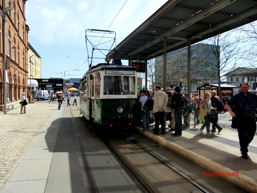 An der Haltestelle Bahnhof