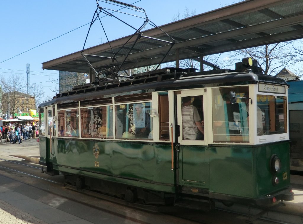 Tw 23 an der Hst. Bahnhof 2012