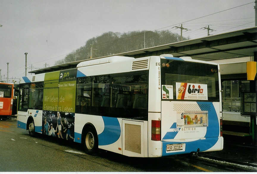 (082'311) - BOGG Wangen b.O. - Nr. 86/SO 32'218 - MAN/G�ppel am 29. Dezember 2005 beim Bahnhof Olten