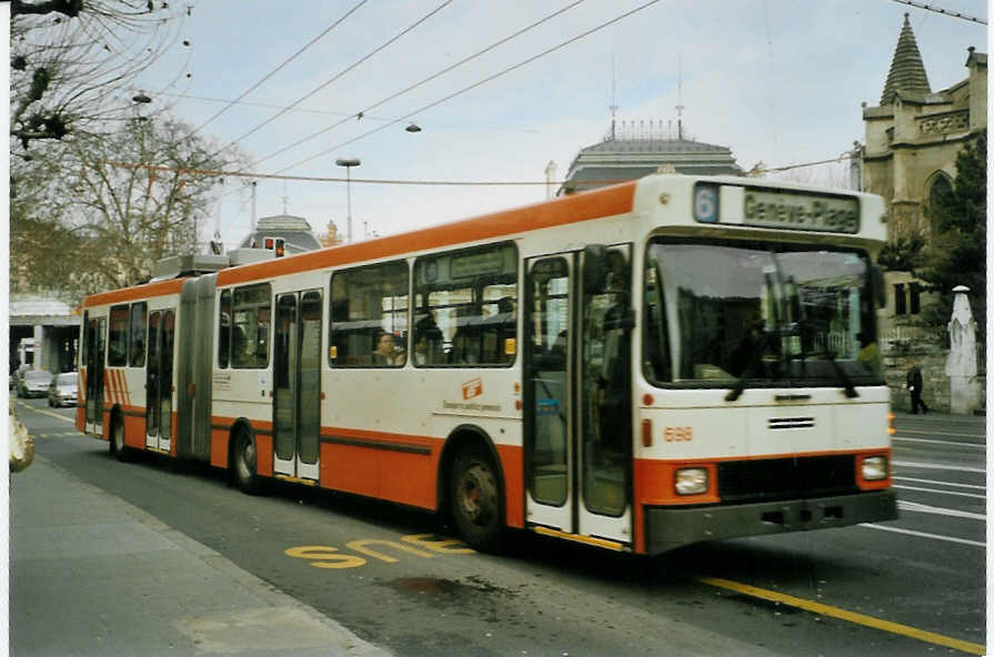 (083'413) - TPG Gen�ve - Nr. 698 - NAW/Hess Gelenktrolleybus am 6. M�rz 2006 in Gen�ve, 22-Cantons