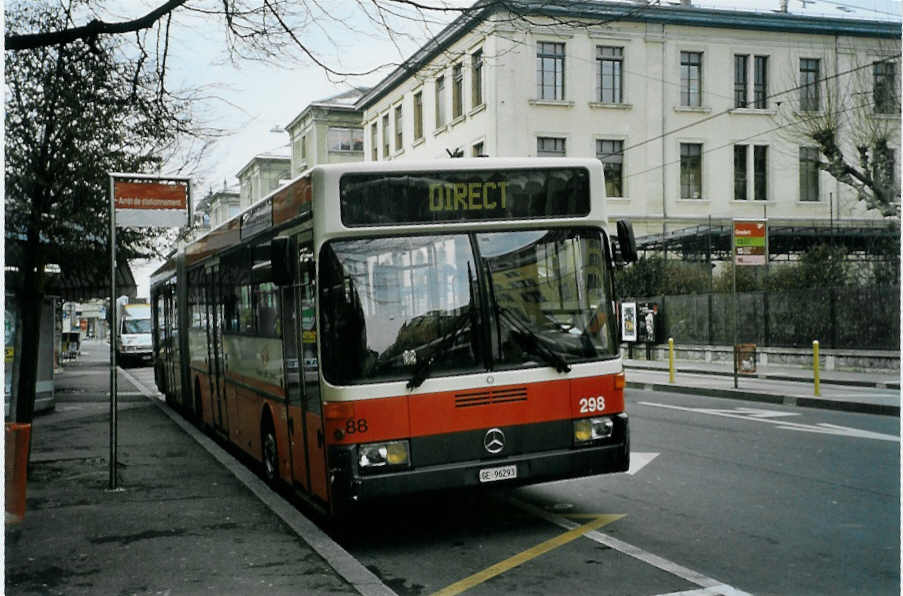 (083'426) - Dupraz, Gen�ve (TPG Nr. 298) - Nr. 88/GE 96'293 - Mercedes (ex TL Lausanne) am 6. M�rz 2006 in Gen�ve, Goudart