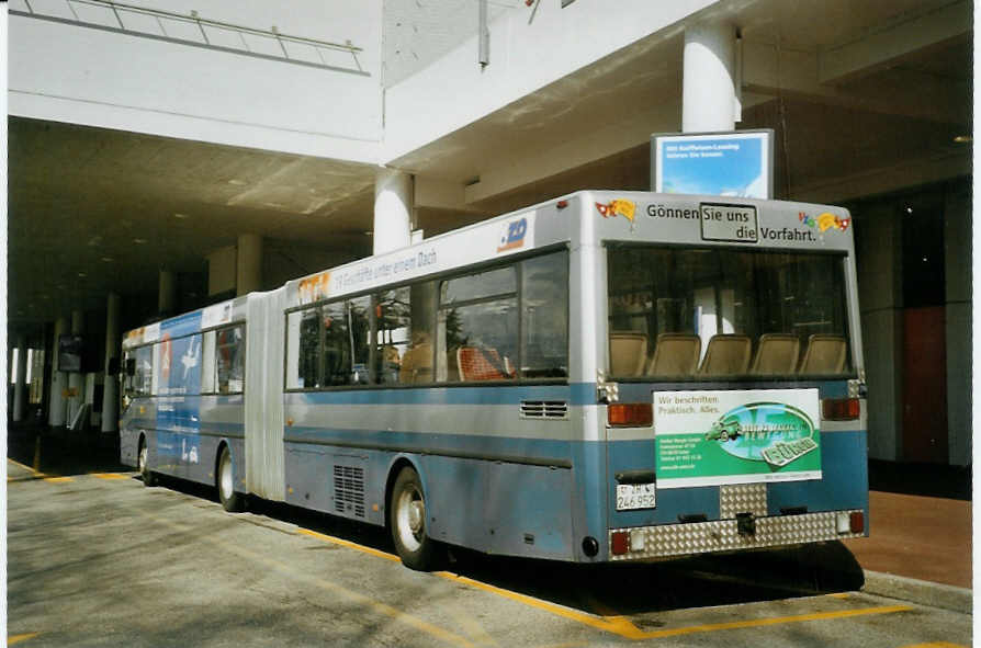 (083'617) - VZO Gr�ningen - Nr. 152/ZH 246'952 - Mercedes (ex Nr. 52) am 6. M�rz 2006 in Gen�ve, Palexpo (Einsatz Dupraz)