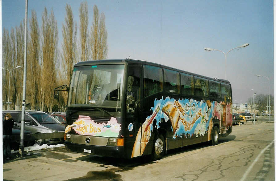 (083'904) - Heggli, Kriens - Nr. 36/LU 15'577 - Mercedes am 18. M�rz 2006 in Biel, Kongresshaus
