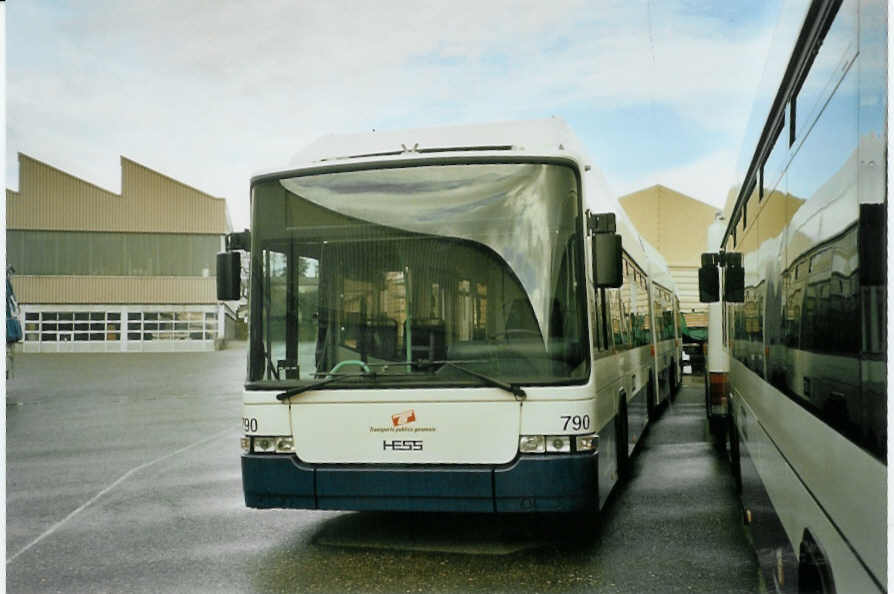 (084'125) - TPG Gen�ve - Nr. 790 - Hess/Hess Doppelgelenktrolleybus am 2. April 2006 in Bellach, Hess