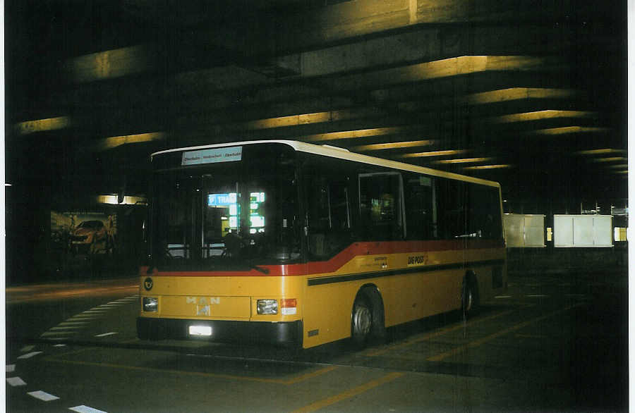 (085'635) - PostAuto Bern-Freiburg-Solothurn - Nr. 452/BE 615'593 - MAN/Hess (ex Trachsel, Hasle-R�egsau; ex Loosli, Wyssachen) am 28. Mai 2006 in Bern, Postautostation