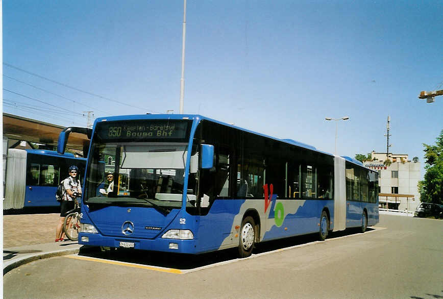 (086'335) - VZO Gr�ningen - Nr. 52/ZH 632'452 - Mercedes am 18. Juni 2006 beim Bahnhof Wetzikon