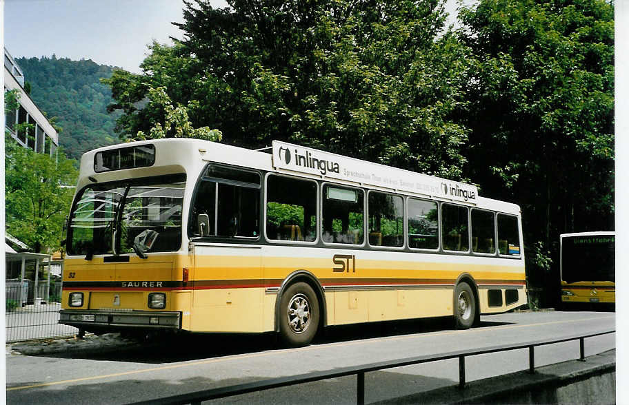 (086'800) - STI Thun - Nr. 52/BE 396'552 - Saurer/R&J am 20. Juni 2006 bei der Schiffl�ndte Thun