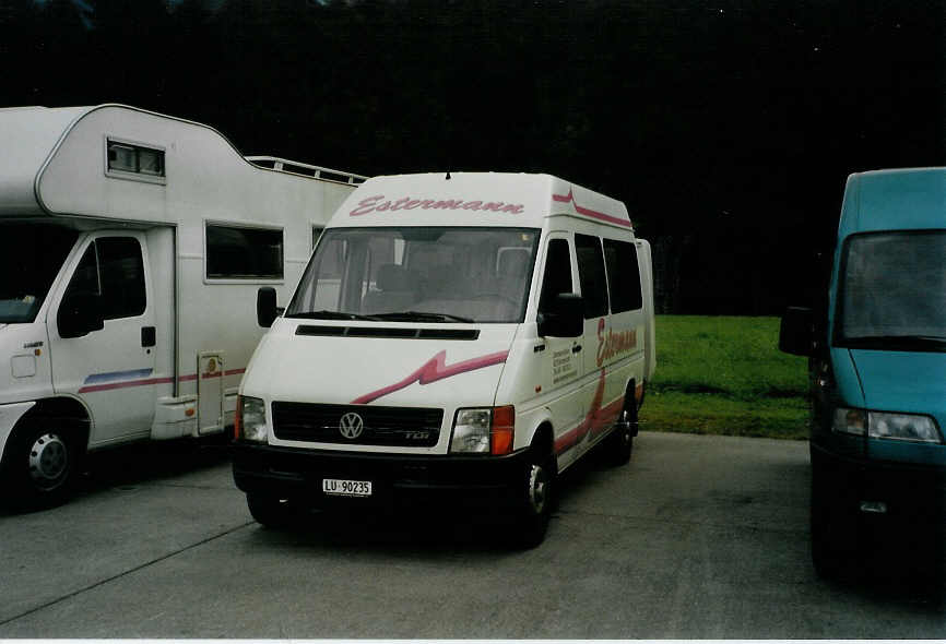 (089'529) - Estermann, Berom�nster - LU 90'235 - VW am 3. September 2006 in Interlaken, Flugplatz