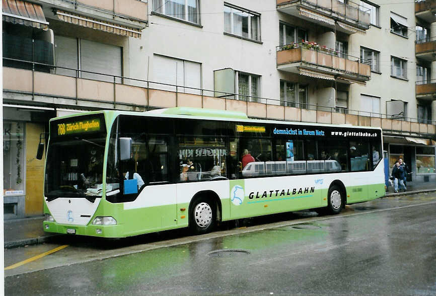(090'628) - Fr�hlich, Z�rich - Nr. 613/ZH 634'613 - Mercedes am 11. November 2006 beim Bahnhof Z�rich-Oerlikon