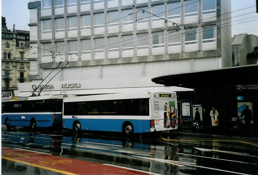 (091'309) - VBL Luzern - Nr. 314 - Lanz+Marti/Hess Personenanh�nger am 1. Januar 2007 beim Bahnhof Luzern