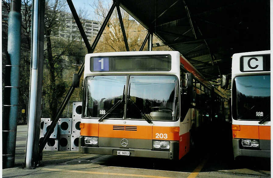 (092'836) - TPG Gen�ve - Nr. 203/GE 96'513 - Mercedes am 17. M�rz 2007 in Gen�ve, D�p�t