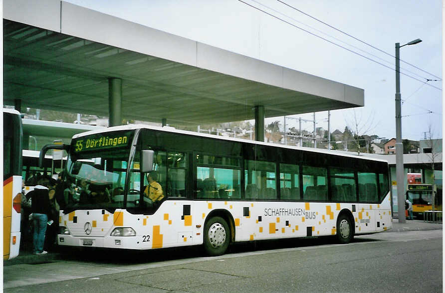 (093'319) - SB Schaffhausen - Nr. 22/SH 54'322 - Mercedes (ex Rattin, Schaffhausen Nr. 19) am 22. M�rz 2007 beim Bahnhof Schaffhausen