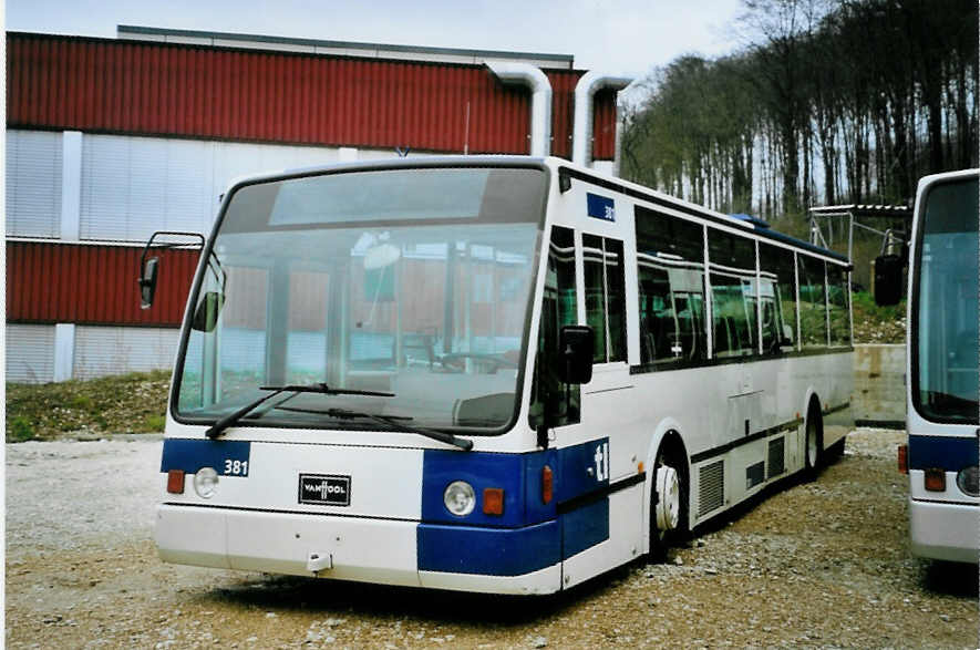 (093'428) - TL Lausanne - Nr. 381 - Van Hool am 25. M�rz 2007 in Safnern, BTR