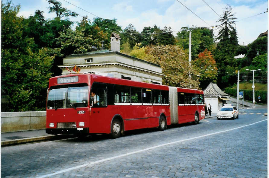 (099'520) - Bernmobil, Bern - Nr. 292/BE 419'292 - Volvo/R&J-Hess-Gangloff am 30. September 2007 in Bern, B�rengraben