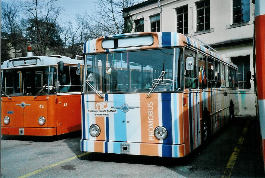 (105'208) - TPG Gen�ve - Nr. 34 - Saurer/Lauber-Hess-R&J (ex Nr. 427) am 15. M�rz 2008 in Gen�ve, D�p�t