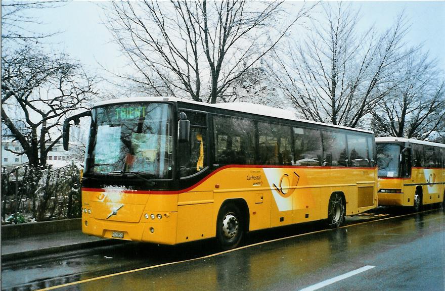 (105'608) - TMR Martigny - VS 219'515 - Volvo am 21. M�rz 2008 beim Bahnhof Martigny