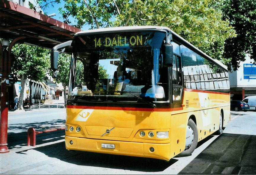 (110'013) - Ev�quoz, Erde - VS 81'888 - Volvo am 3. August 2008 beim Bahnhof Sion