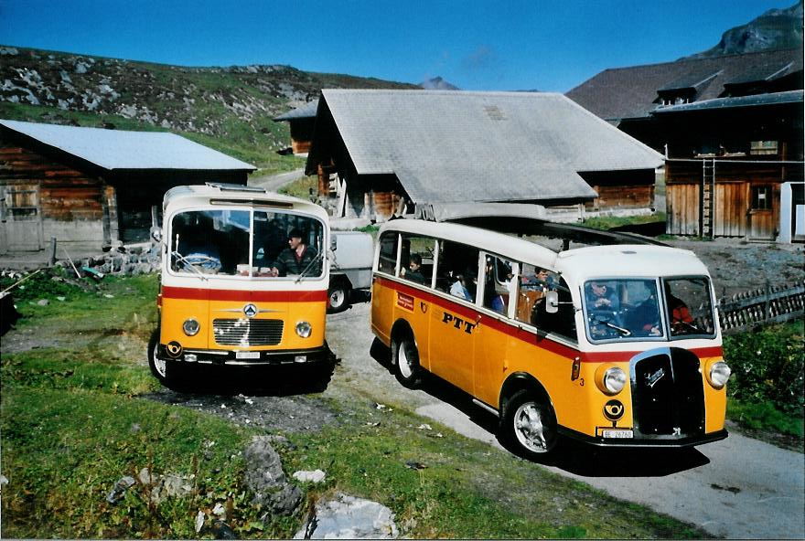 (111'132) - Schmid, Th�rishaus - Nr. 9/BE 26'105 - Saurer/R&J (ex Geiger, Adelboden Nr.9) + Nr. 3/BE 26'760 - Saurer/Gangloff (ex Geiger, Adelboden Nr. 3) am 27. September 2008 in Kiental, Bundalp