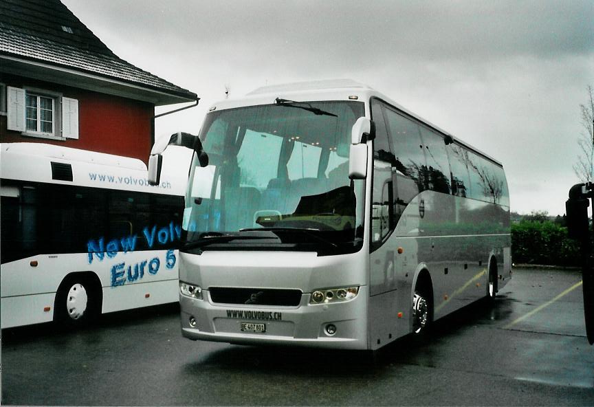 (112'127) - Volvo, M�nchenbuchsee - BE 407'801 - Volvo am 22. November 2008 in Langenthal, Calag