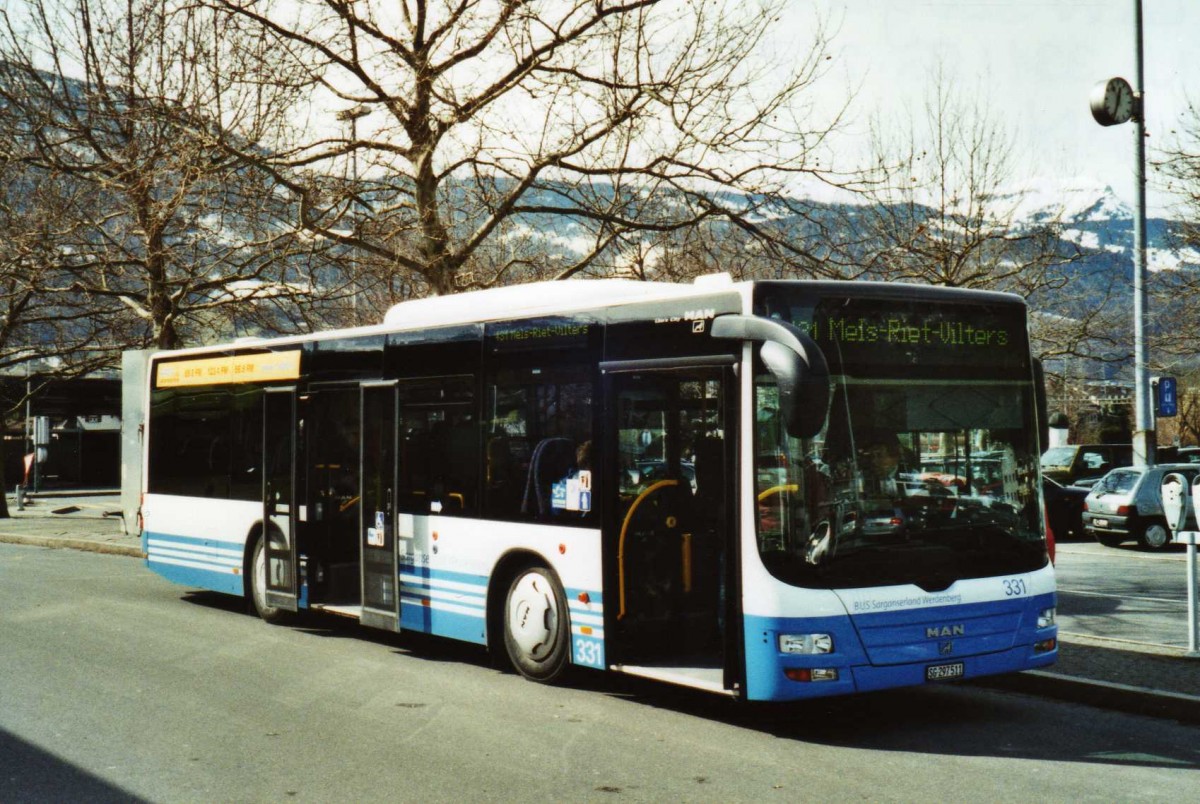 (115'124) - BSW Sargans - Nr. 331/SG 297'511 - MAN am 14. M�rz 2009 beim Bahnhof Sargans