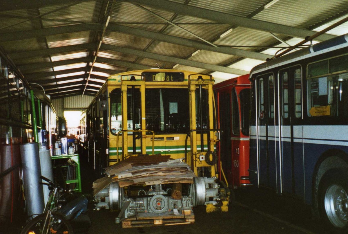 (116'128) - TN Neuch�tel (R�trobus) - Nr. 205 - FBW/Hess am 25. April 2009 in Bressonnaz, R�trobus