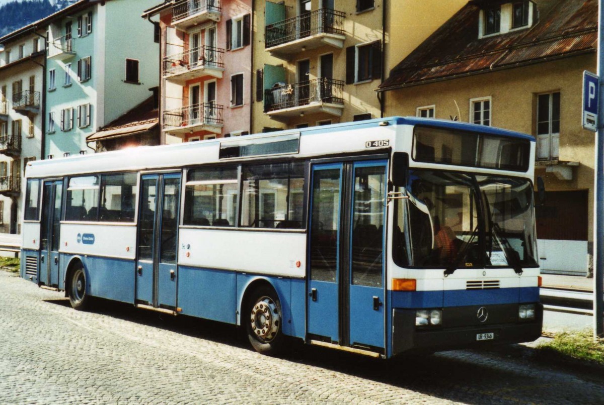 (116'231) - Meyer, G�schenen - UR 9346 - Mercedes (ex Gut, Binz Nr. 19) am 30. April 2009 beim Bahnhof Airolo
