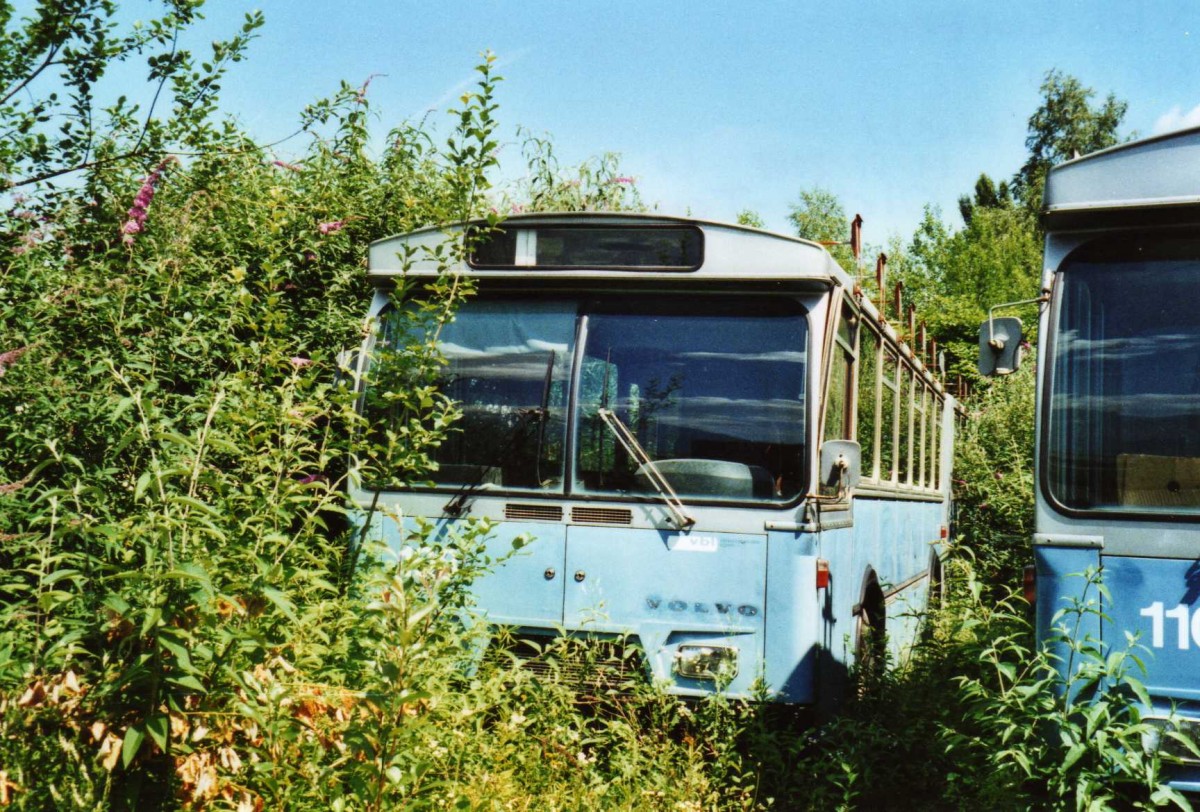 (117'919) - VBL Luzern - Nr. 108 - Volvo/Hess am 4. Juli 2009 in N�fels