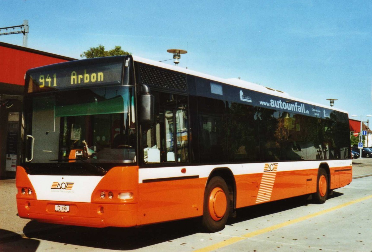 (120'124) - AOT Amriswil - Nr. 1/TG 690 - Neoplan (ex Vorf�hrfahrzeug) am 19. August 2009 beim Bahnhof Amriswil