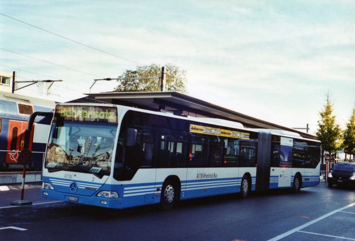 (121'704) - RTB Altst�tten - Nr. 2/SG 213'054 - Mercedes am 24. Oktober 2009 beim Bahnhof Goldach