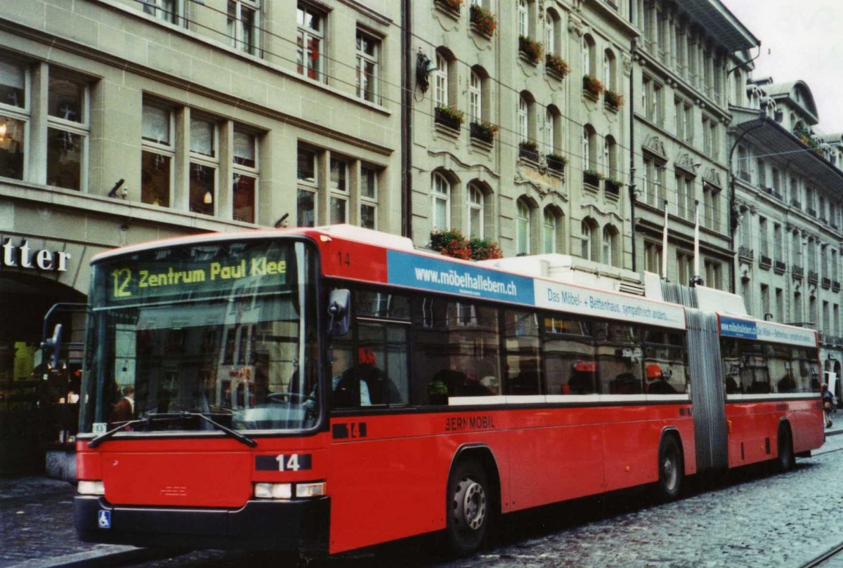 (122'101) - Bernmobil, Bern - Nr. 14 - NAW/Hess Gelenktrolleybus am 16. November 2009 in Bern, B�renplatz