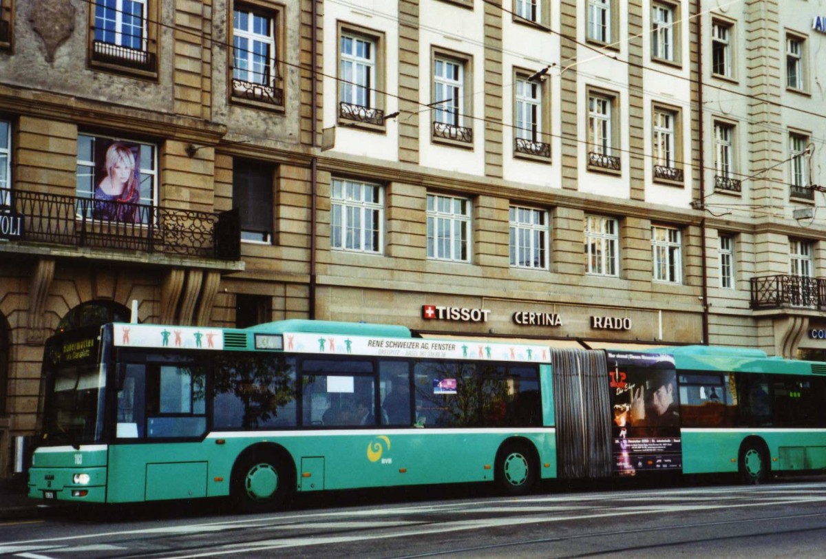 (122'113) - BVB Basel - Nr. 763/BS 3263 - MAN am 17. November 2009 in Basel, Schiffl�nde
