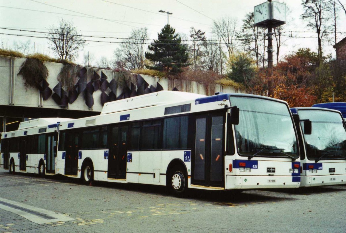 (122'307) - TL Lausanne - Nr. 433/VD 1010 - Van Hool am 19. November 2009 in Lausanne, D�p�t Borde