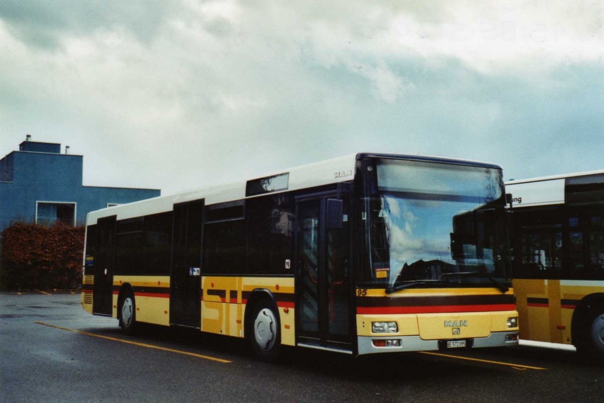 (123'413) - STI Thun - Nr. 95/BE 572'095 - MAN am 25. Dezember 2009 bei der Schiffl�ndte Thun
