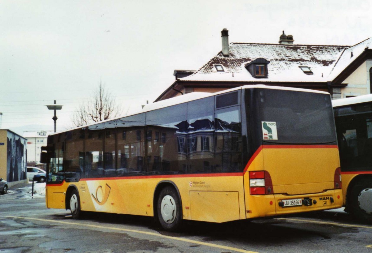 (124'427) - Odiet, Pleigne - JU 35'166 - MAN/G�ppel am 15. Februar 2010 beim Bahnhof Del�mont