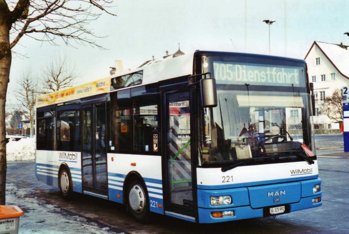 (124'437) - WilMobil, Wil - Nr. 221/SG 325'992 - MAN/G��pel (ex Wick, Wil Nr. 1) am 17. Februar 2010 beim Bahnhof Wil