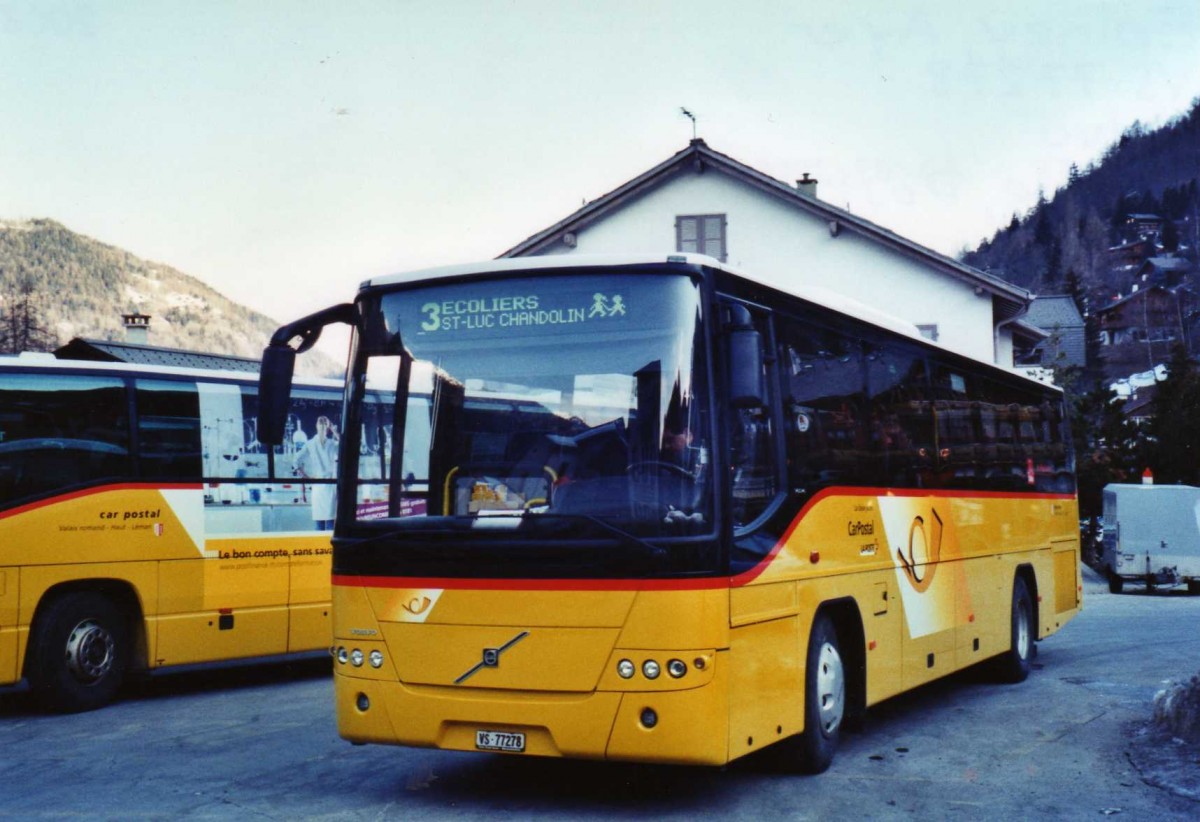 (124'617) - Epiney, Ayer - VS 77'278 - Volvo am 9. M�rz 2010 in Vissoie, Post