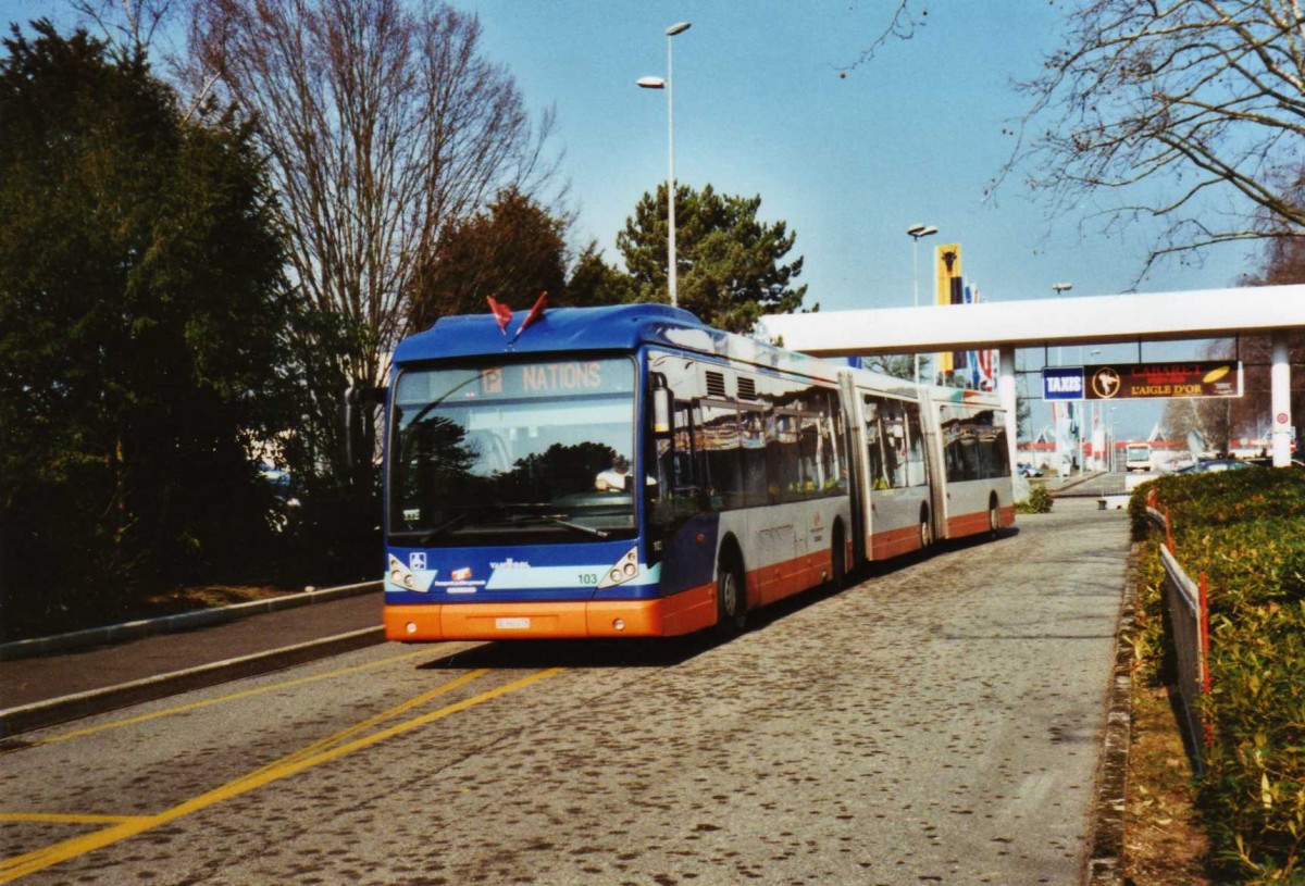 (124'907) - TPG Gen�ve - Nr. 103/GE 960'078 - Van Hool am 13. M�rz 2010 in Gen�ve, Palexpo