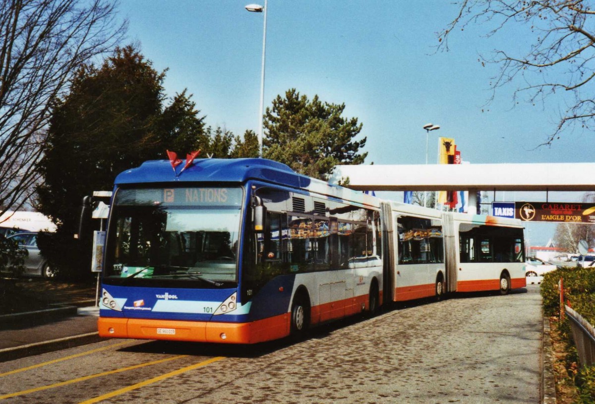 (124'910) - TPG Gen�ve - Nr. 101/GE 960'019 - Van Hool am 13. M�rz 2010 in Gen�ve, Palexpo
