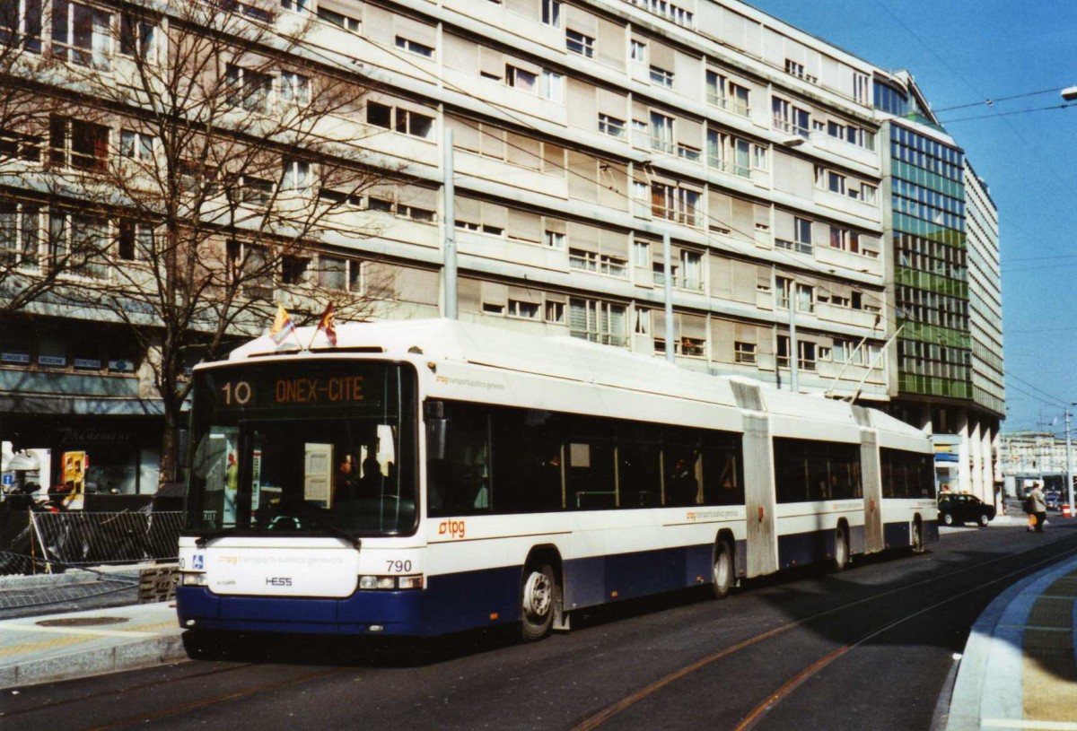(125'005) - TPG Gen�ve - Nr. 790 - Hess/Hess Doppelgelenktrolleybus am 13. M�rz 2010 in Gen�ve, Coutance