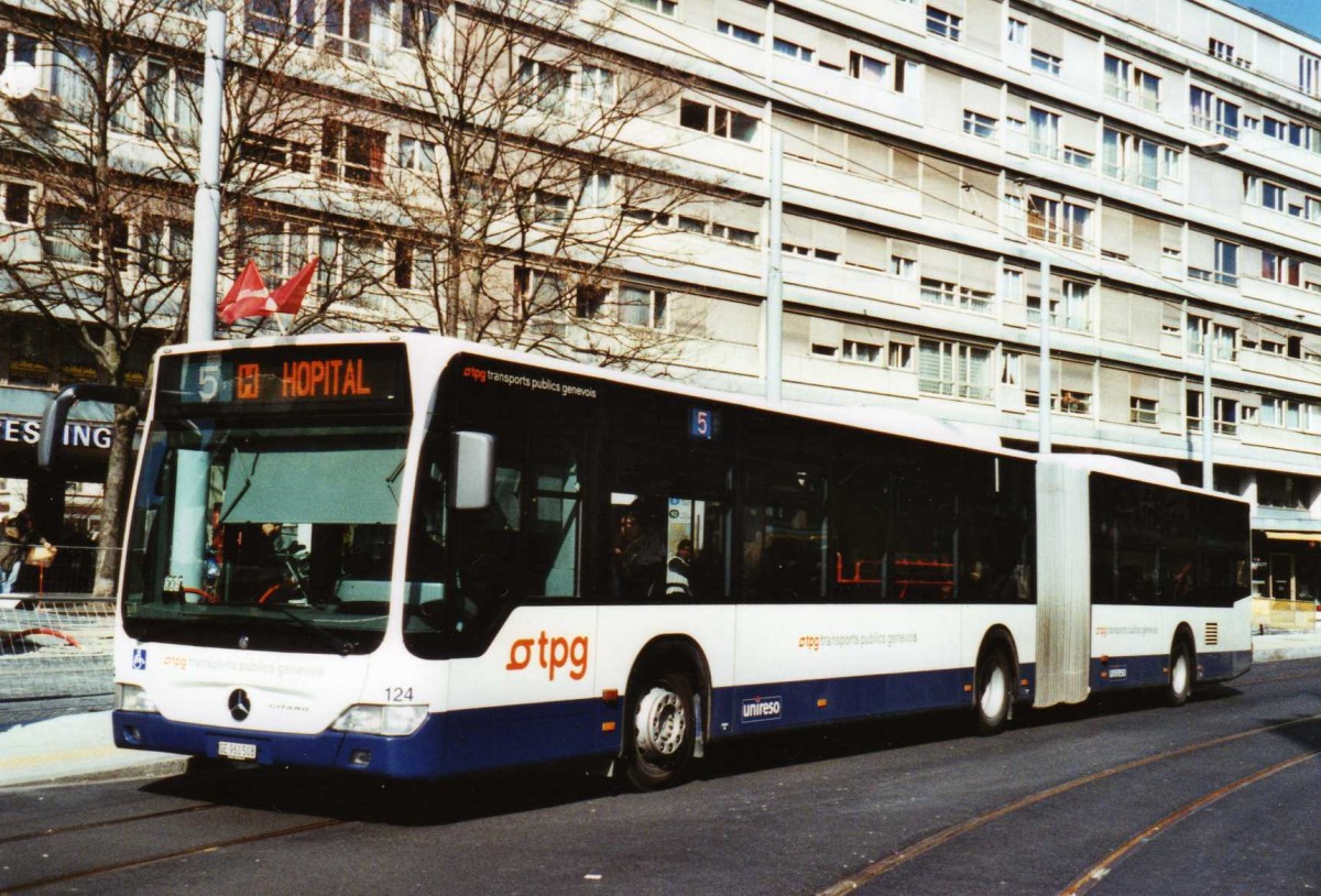 (125'009) - TPG Gen�ve - Nr. 124/GE 960'508 - Mercedes am 13. M�rz 2010 in Gen�ve, Coutance