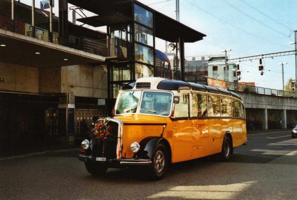 (125'617) - Tschannen, Arth - SZ 47'860 - Saurer/Eggli (ex OPC Ennetb�rgen Nr. 2; ex M+79'513; ex P 23'153; ex P 2240) am 24. April 2010 beim Bahnhof Zug