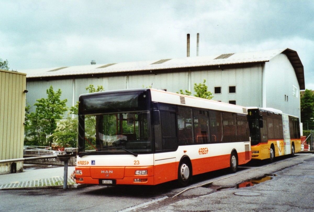 (126'122) - RBS Worblaufen - Nr. 23/BE 609'023 - MAN/G�ppel am 13. Mai 2010 in Worblaufen, Garage