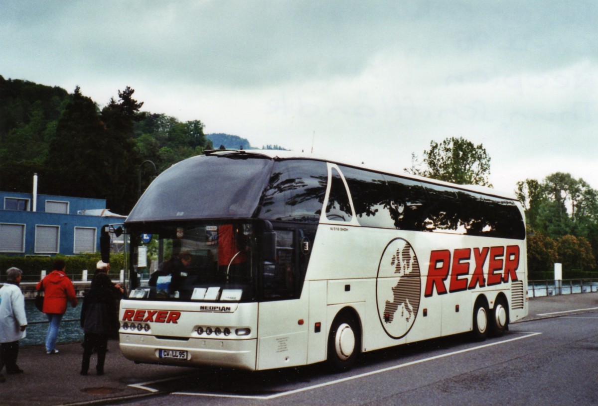 (126'204) - Aus Deutschland: Rexer, Calw - CW-LL 95 - Neoplan am 15. Mai 2010 bei der Schiffl�ndte Thun