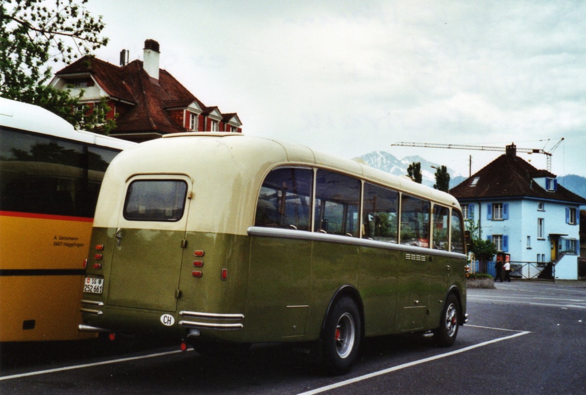 (126'524) - Steiner, Kaltbrunn - SG 252'661 - FBW/R&J (ex Gr�nenfelder, Walenstadt) am 26. Mai 2010 in Thun, Seestrasse
