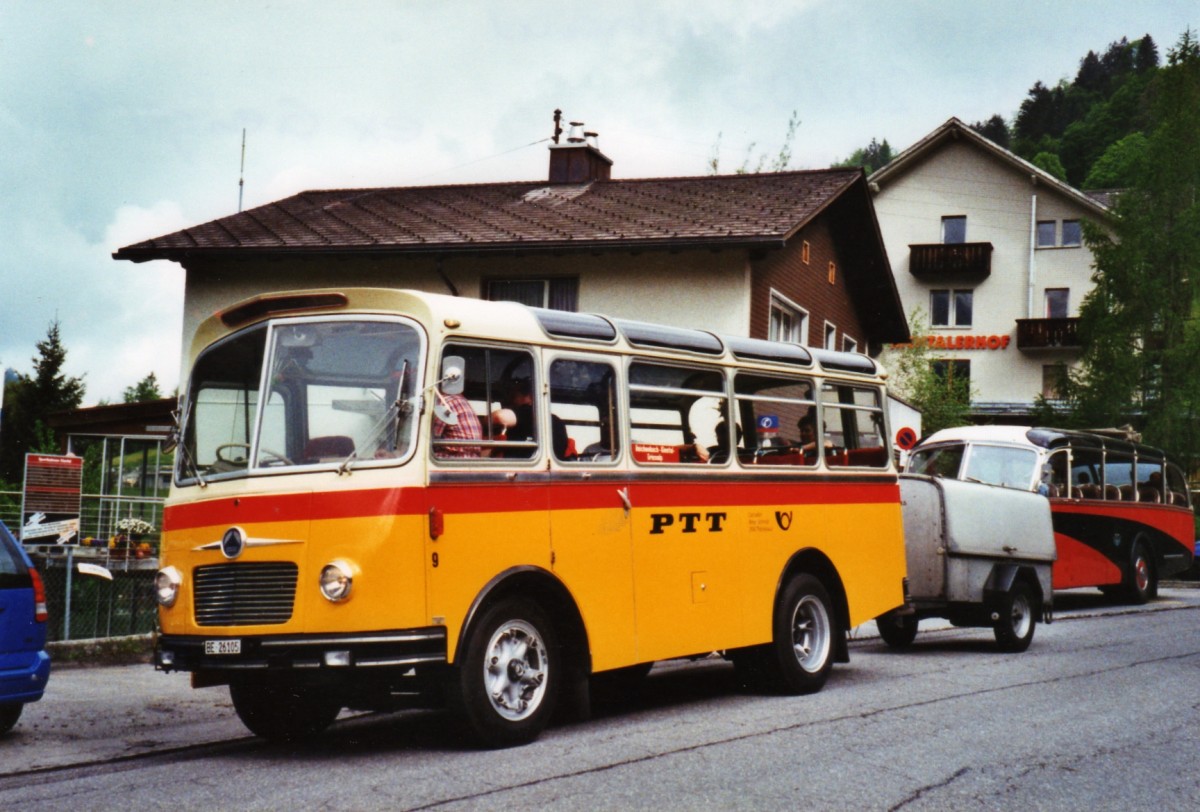(126'618) - Schmid, Th�rishaus - Nr. 9/BE 26'105 - Saurer/R&J (ex Geiger, Adelboden Nr. 9) am 29. Mai 2010 in Kiental, Post