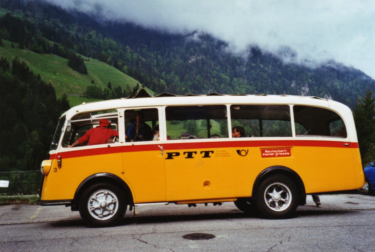 (126'622) - Schmid, Th�rishaus - Nr. 3/BE 26'760 - Saurer/Gangloff (ex Geiger, Adelboden Nr. 3) am 29. Mai 2010 in Kiental, Post