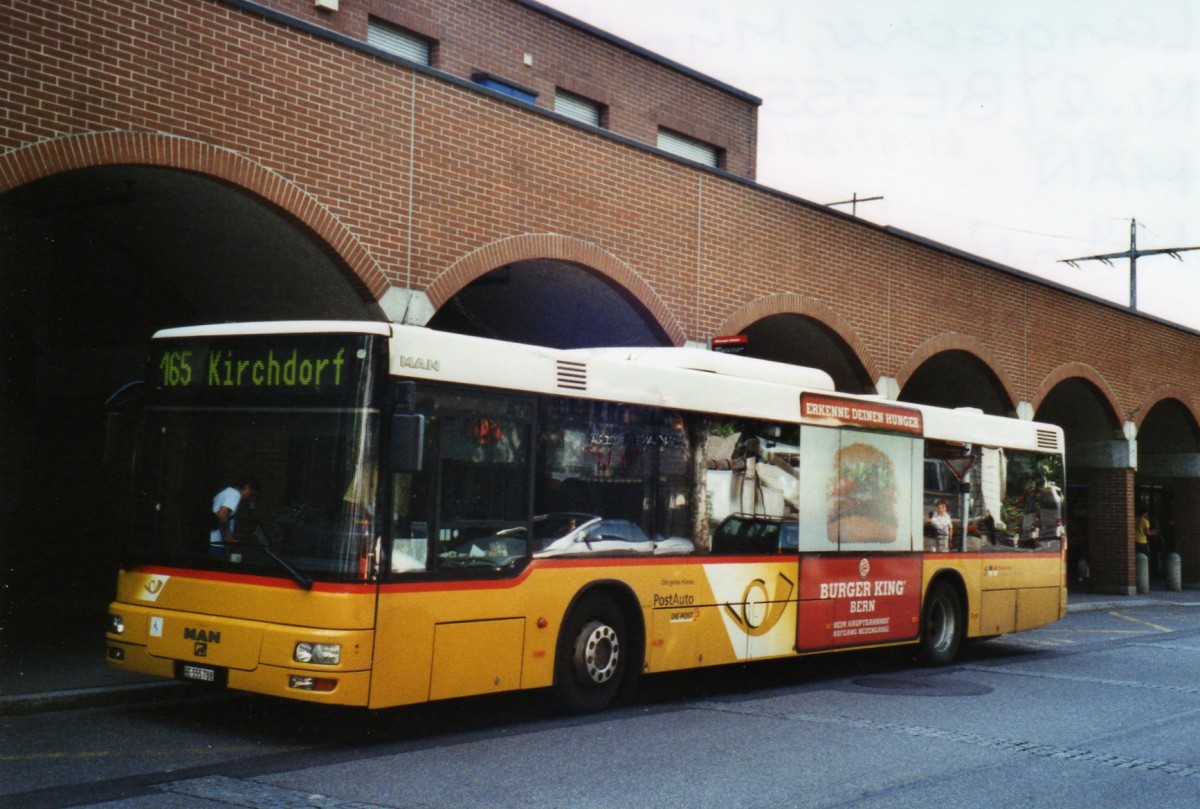 (126'827) - Lengacher, M�nsingen - Nr. 2/BE 555'788 - MAN am 9. Juni 2010 beim Bahnhof M�nsingen