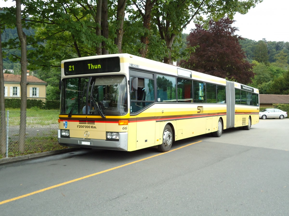 (128'012) - STI Thun - Nr. 66/BE 371'366 - Mercedes am 24. Juli 2010 bei der Schiffl�ndte Thun
